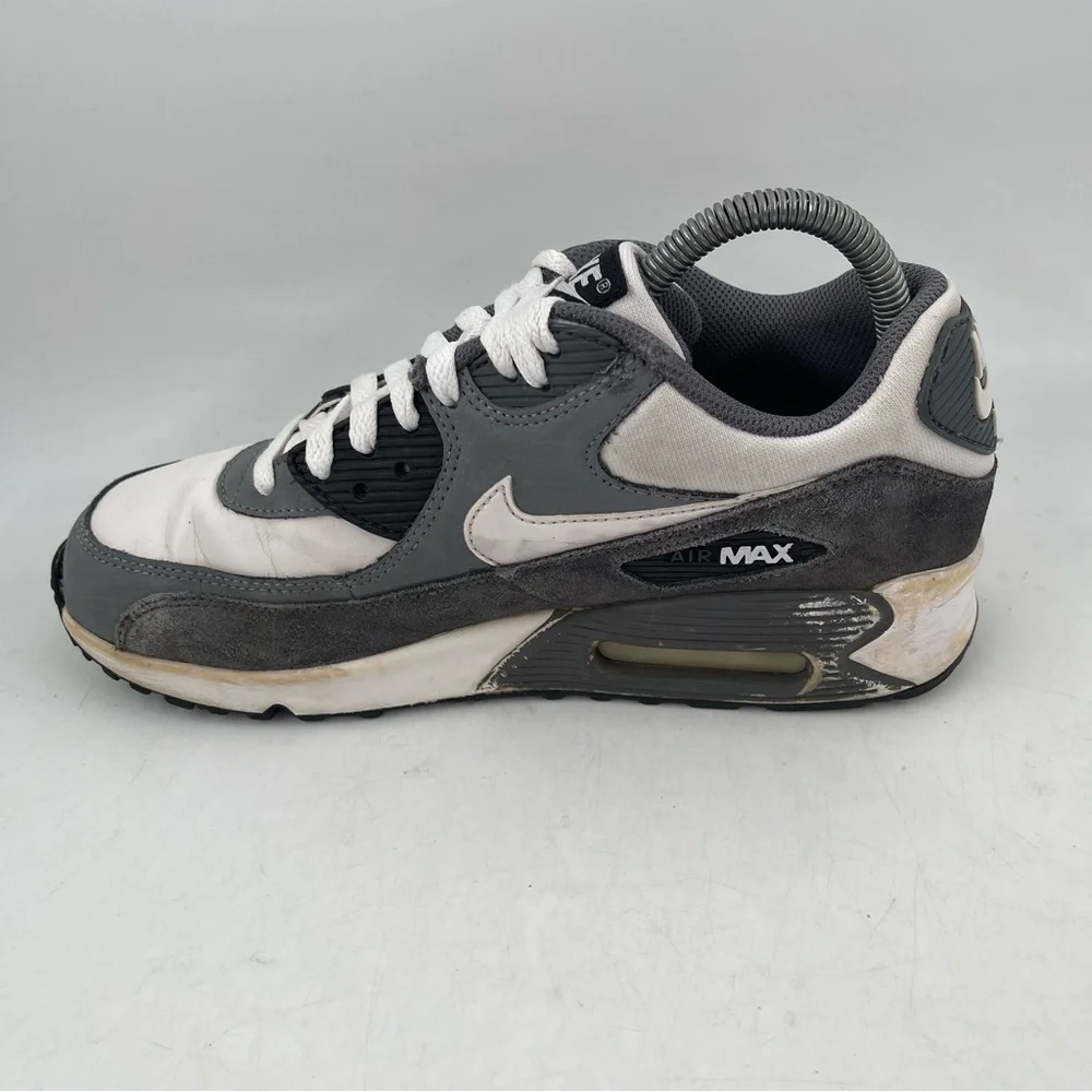 Nike Unisex Kids Air Max 90-SZ 7 Youth -Grey White Basketball Shoes Sneakers